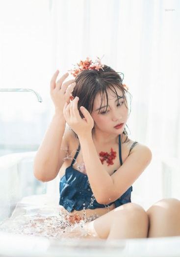 一二三四免费中文在线_无删减在线播放