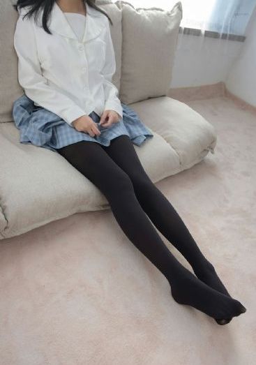 让娇妻尝试三p按摩师高清系列_DVD免费在线观看