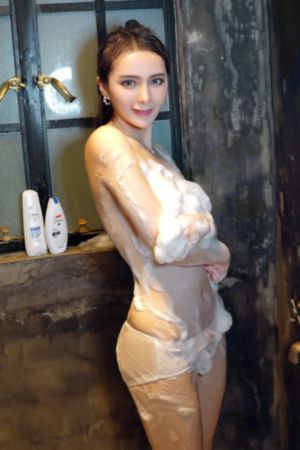 扒开腿挺进岳湿润的花苞_BD韩语天堂在线