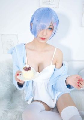 动漫美女靠逼视频_超清免费在线播放